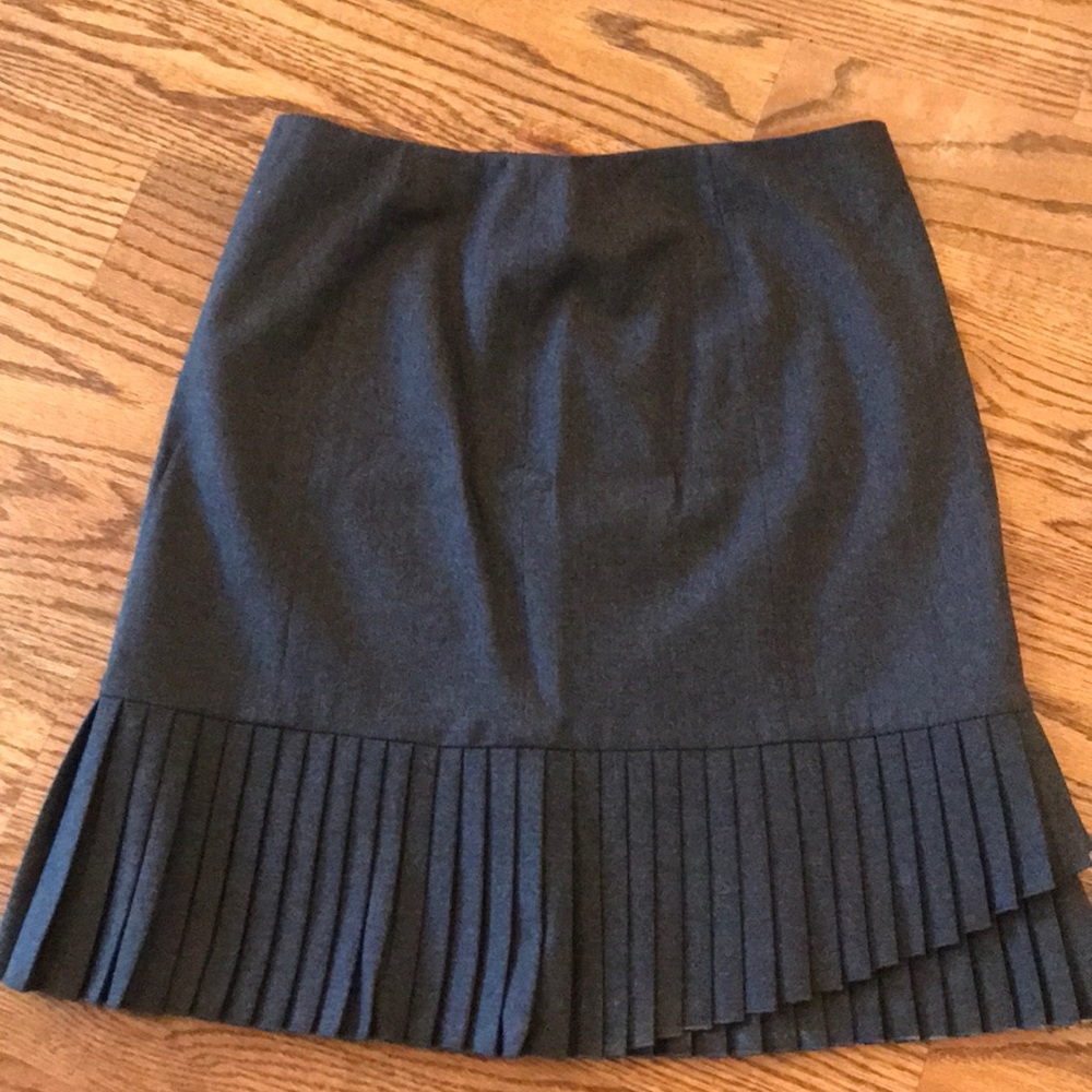 ETCETERA charcoal gray skirt, size 6